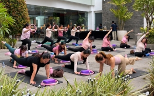 HARRIS Hotel Kuta Hosts Pink Mat Pilates to Raise Breast Cancer Awareness